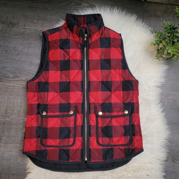 J.Crew Excursion Quilted Puffer Vest Red Navy Buffalo Plaid Size Medium Petite - Picture 5 of 12